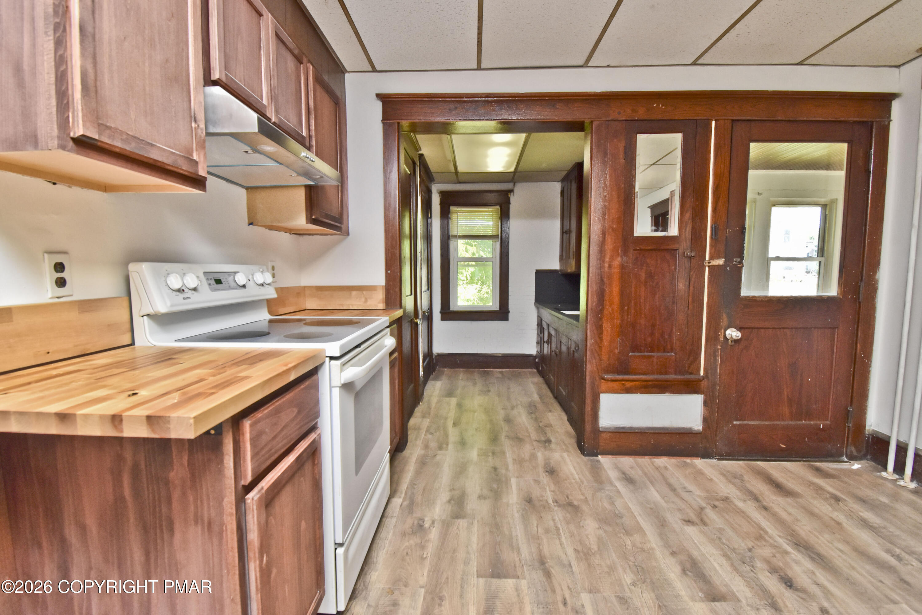 567 Interchange Road Kunkletown, PA 18058 - Photo 12 of 44 5 Kitchen (3)