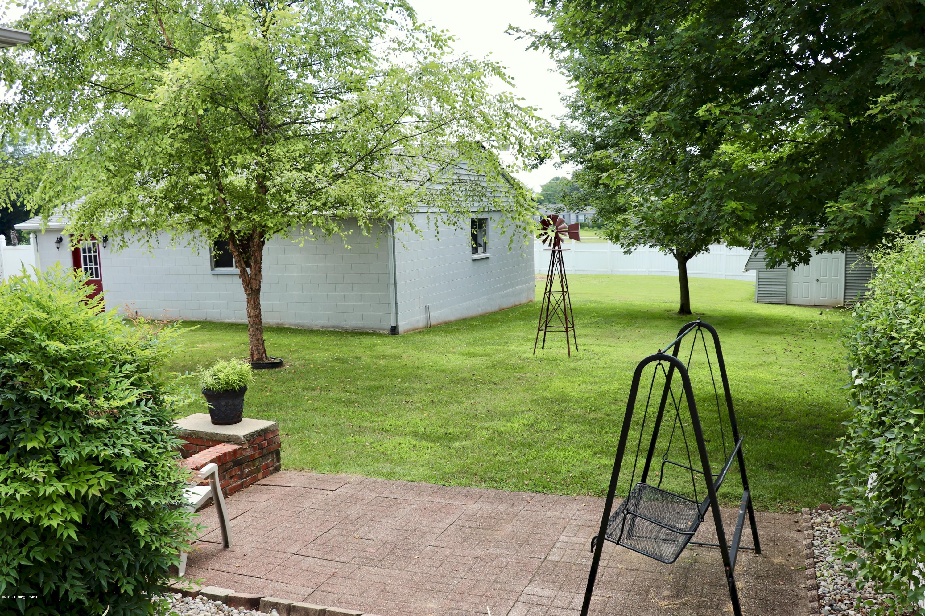 2011 Flatlick Road Mount Washington, KY 40047 - Photo 29 of 36 fullsizeoutput_9e1c