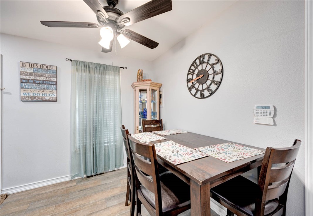 3906 Barnes Street Corpus Christi, TX 78415 - Photo 4 of 12 a view of a dining room with furniture
