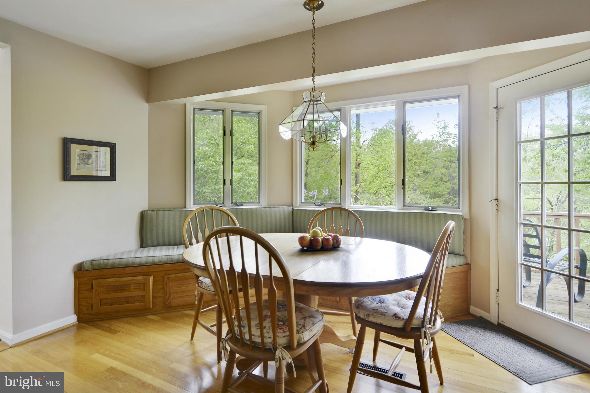 5302 Waneta Road Bethesda, MD 20816 - Photo 6 of 21 Interior (General)
