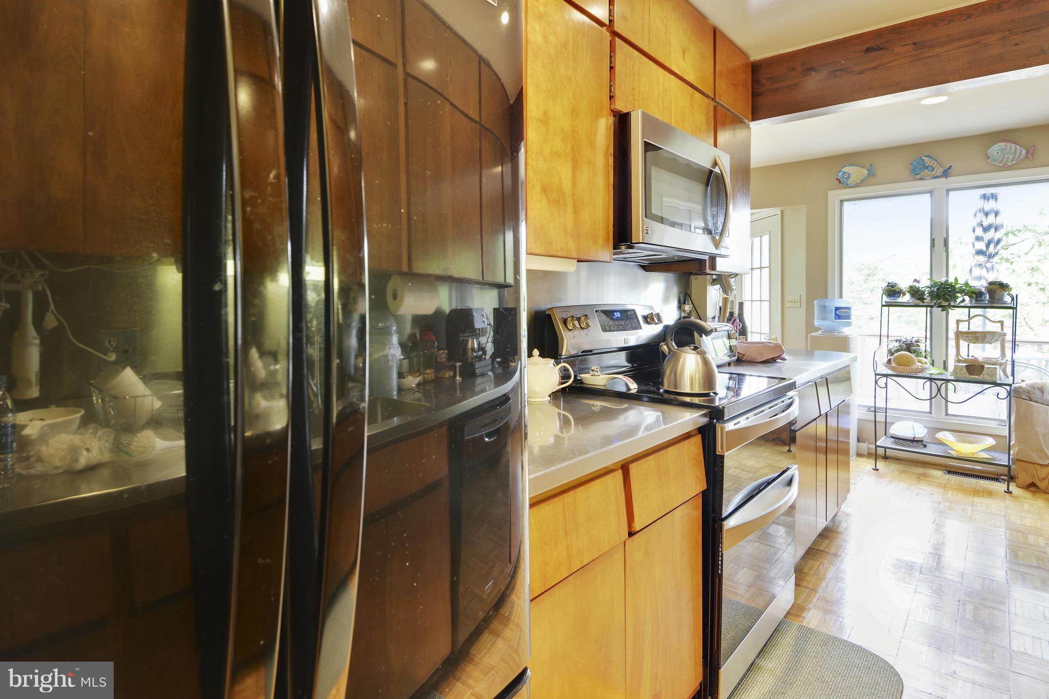 5302 Waneta Road Bethesda, MD 20816 - Photo 8 of 21 Kitchen