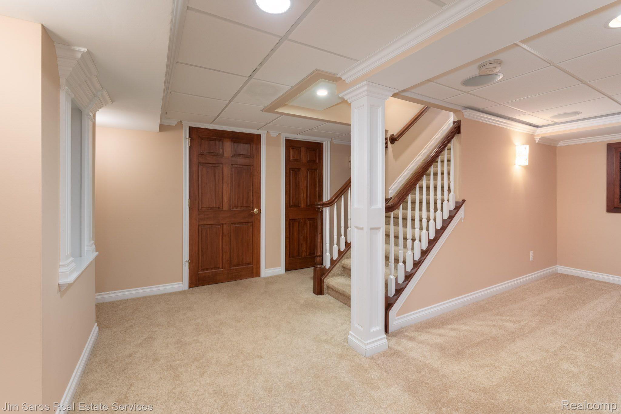 35 South Duval Road Grosse Pointe, MI 48236 - Photo 28 of 34 Gallery Image 28