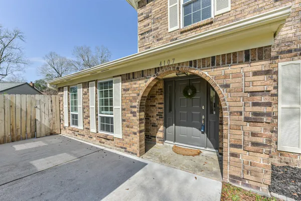 $2,300 | 4107 Valley Haven Drive, Kingwood, TX 77339