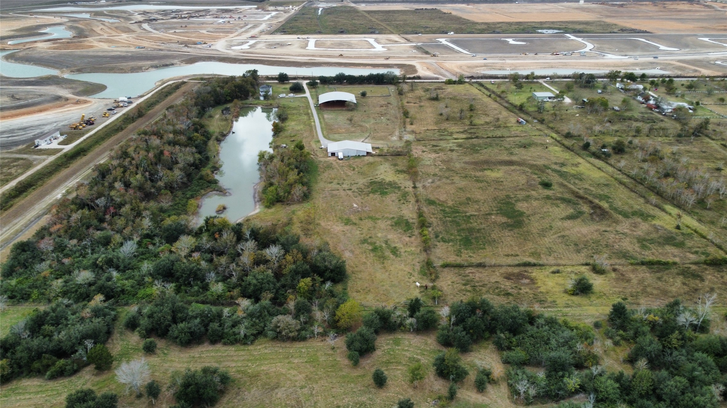 13803 Norris Road Rosharon, TX 77583 - Photo 9 of 29 a view of a small yard