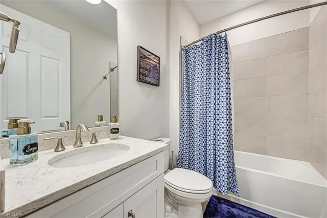 $4,900 | 415 Polihale Way, Naples, FL 34114