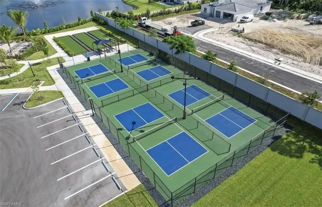 $4,900 | 415 Polihale Way, Naples, FL 34114