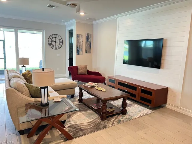 $4,900 | 415 Polihale Way, Naples, FL 34114