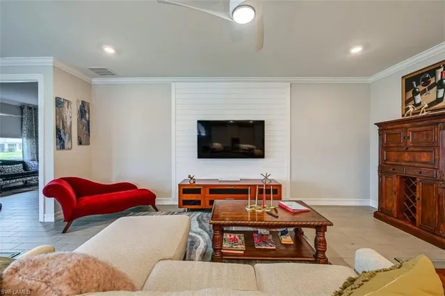 $4,900 | 415 Polihale Way, Naples, FL 34114