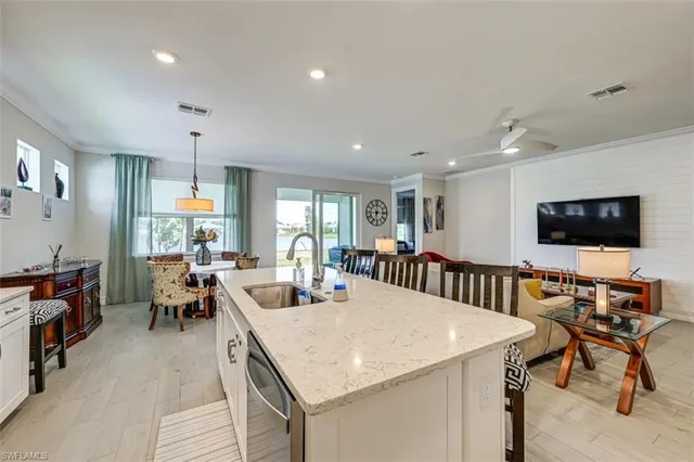 $4,900 | 415 Polihale Way, Naples, FL 34114