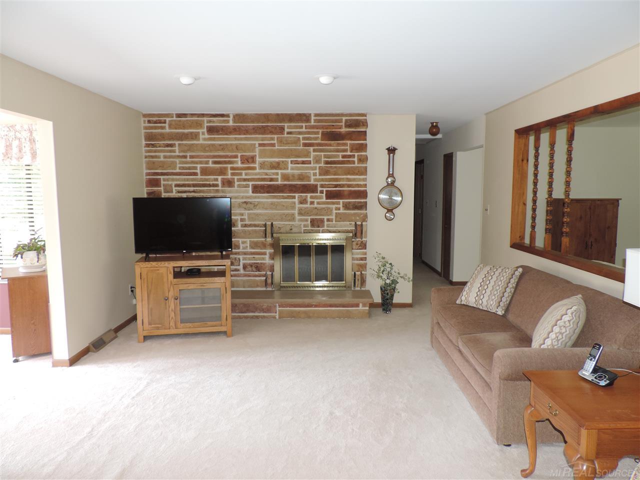 37600 Hobarth Road Chesterfield, MI 48047 - Photo 8 of 32