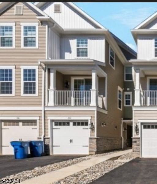 204 Honeysuckle Lane Warren, NJ 07059 - Photo 2 of 7