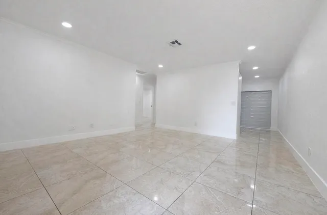 $2,550 | 732 Neil Road, West Palm Beach, FL 33415