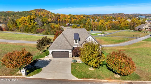 $975,000 | 275 Hummingbird Drive, Vonore, TN 37885