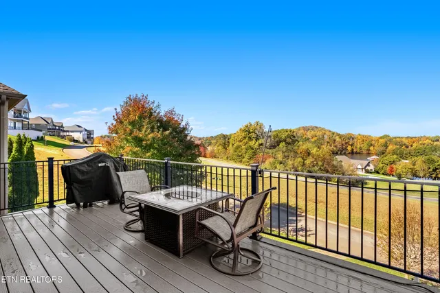 $950,000 | 275 Hummingbird Drive, Vonore, TN 37885