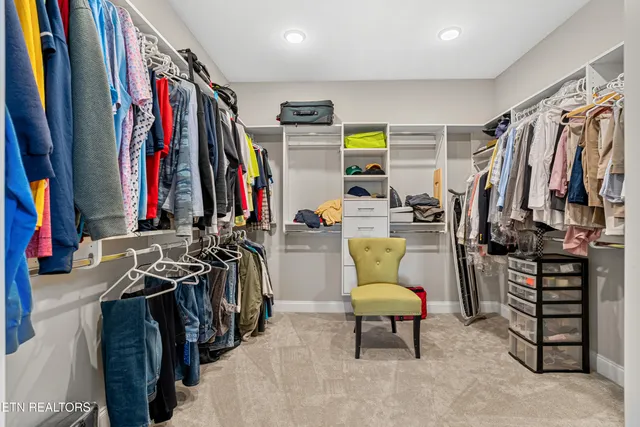 $950,000 | 275 Hummingbird Drive, Vonore, TN 37885