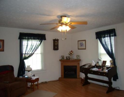 4276 Yale Street Springfield, OH 45502 - Photo 6 of 12
