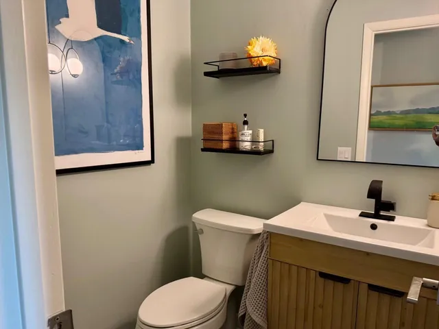 $2,995 | 9718 Palmer Circle, Bloomington, MN 55437