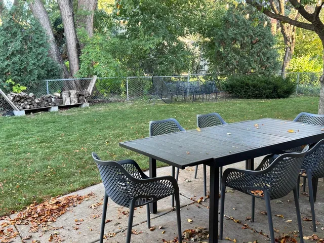 $2,995 | 9718 Palmer Circle, Bloomington, MN 55437