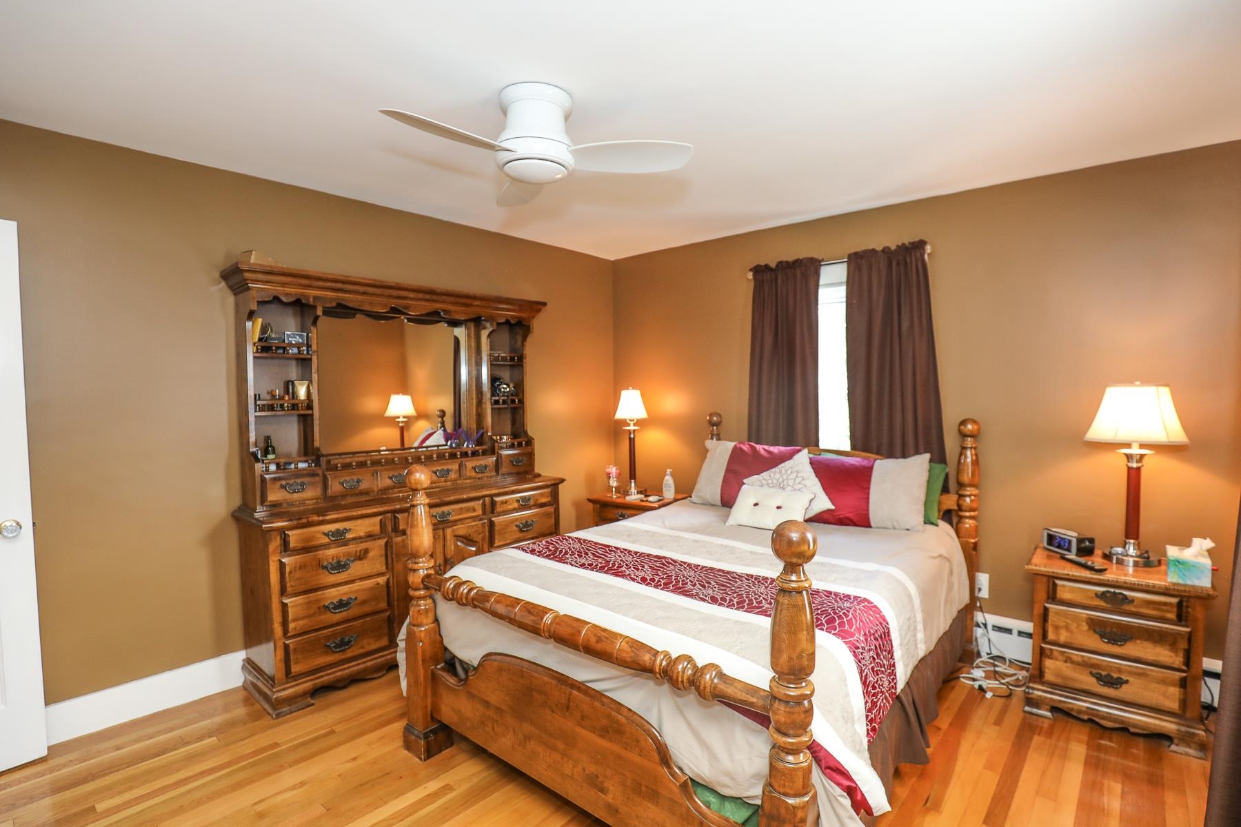 33 East Dunstable Road Nashua, NH 03060 - Photo 23 of 39