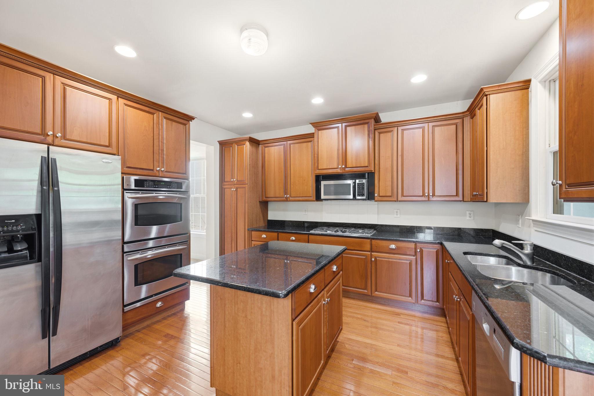 522 Raspberry Lane West Chester, PA 19382 - Photo 33 of 83 Granite Countertops