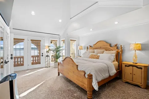 a view of a entryway