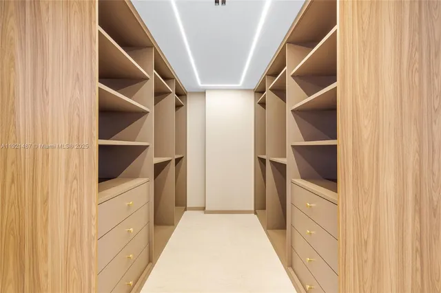 a view of walk in closet