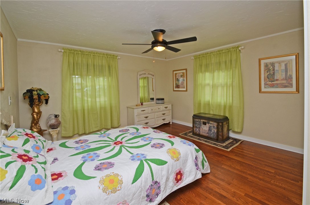 6338 Stumph Road Cleveland, OH 44130 - Photo 17 of 35