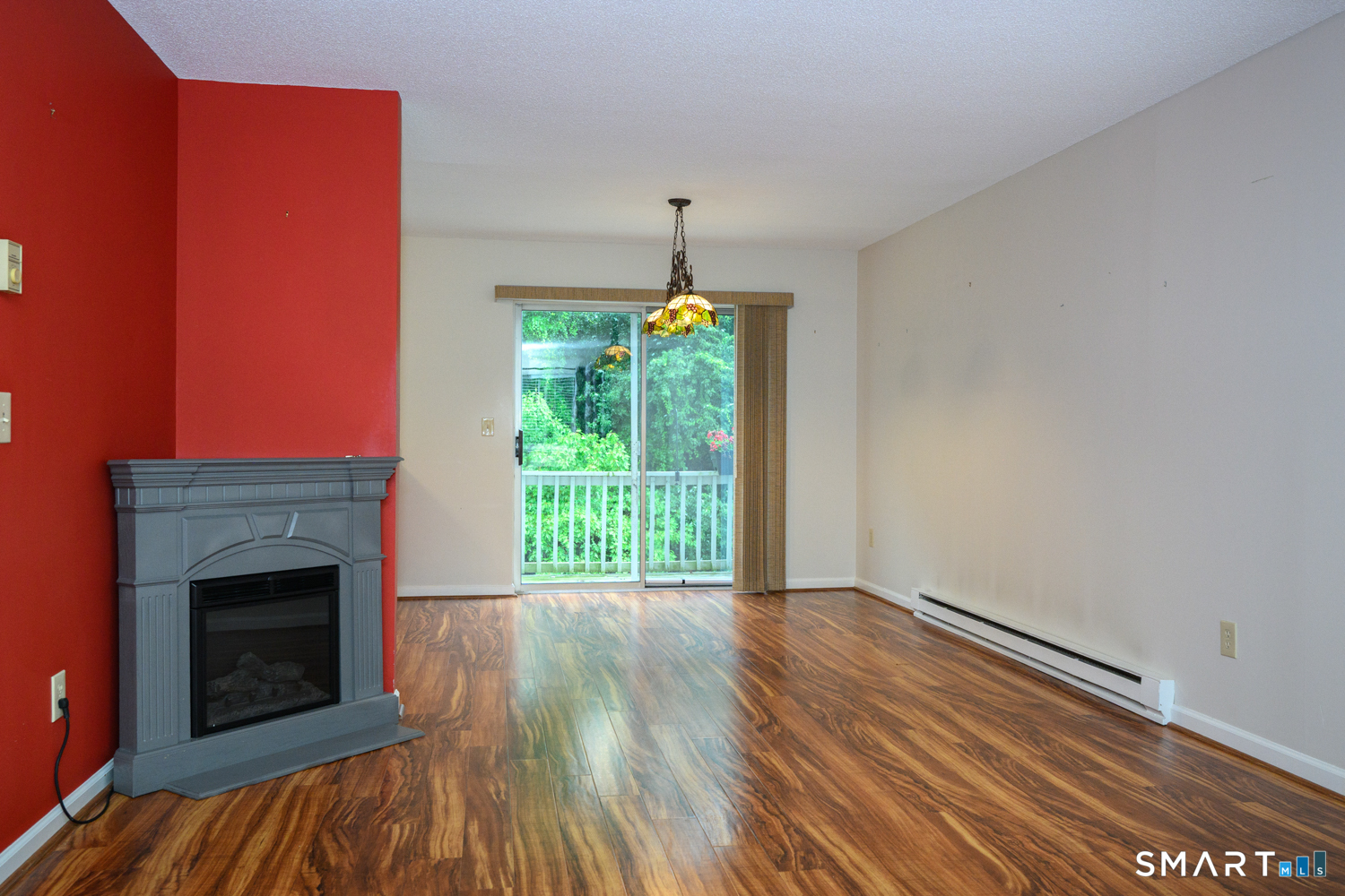 925 Oronoke Road Waterbury, CT 06708 - Photo 4 of 33