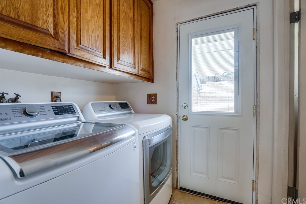 612 Lyford Drive La Verne, CA 91750 - Photo 21 of 44 a utility room with dryer and washer