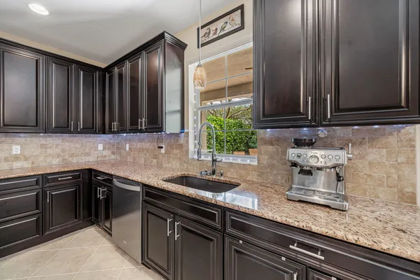 $6,000 | 10652 Ivanhoe Lane, Wellington, FL 33414