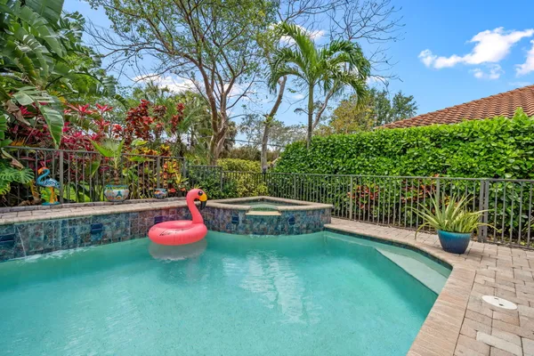 $6,000 | 10652 Ivanhoe Lane, Wellington, FL 33414