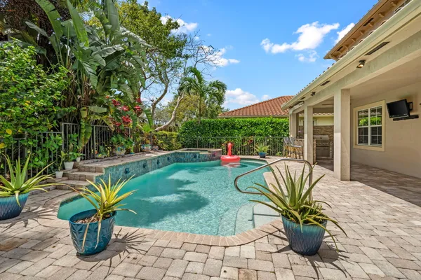 $6,000 | 10652 Ivanhoe Lane, Wellington, FL 33414