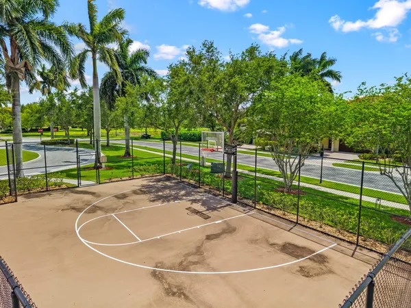 $6,000 | 10652 Ivanhoe Lane, Wellington, FL 33414