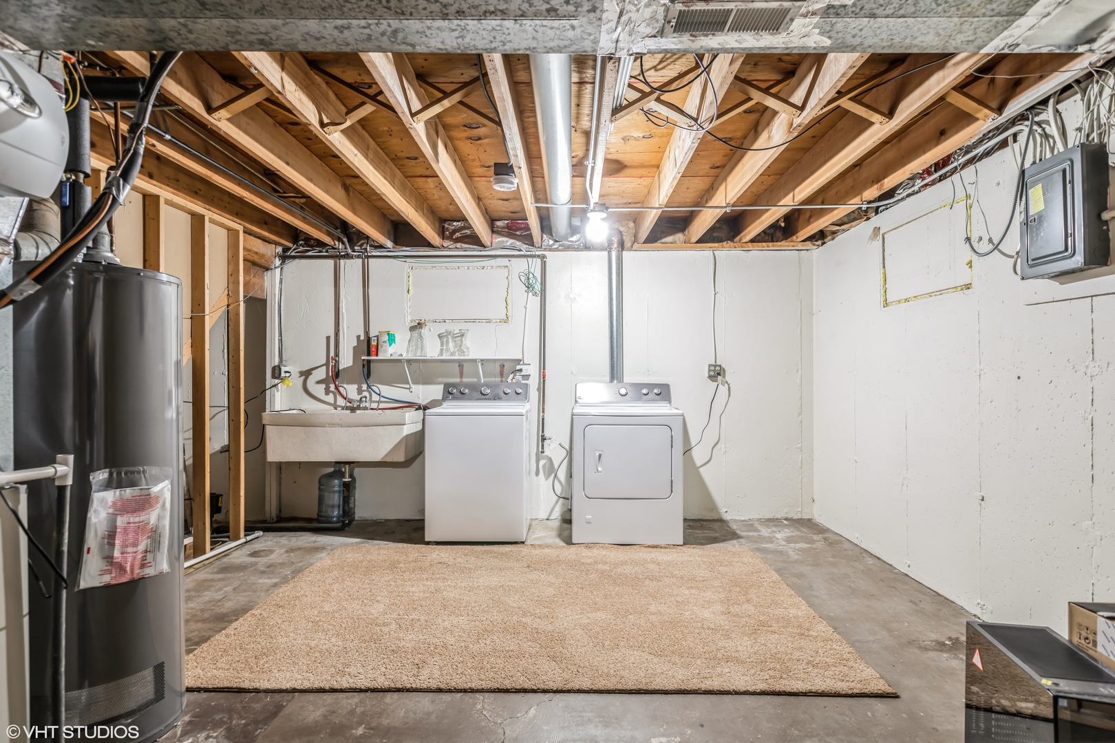 5 Hunters Path Lake In The Hills, IL 60156 - Photo 18 of 20 a utility room with dryer and washer