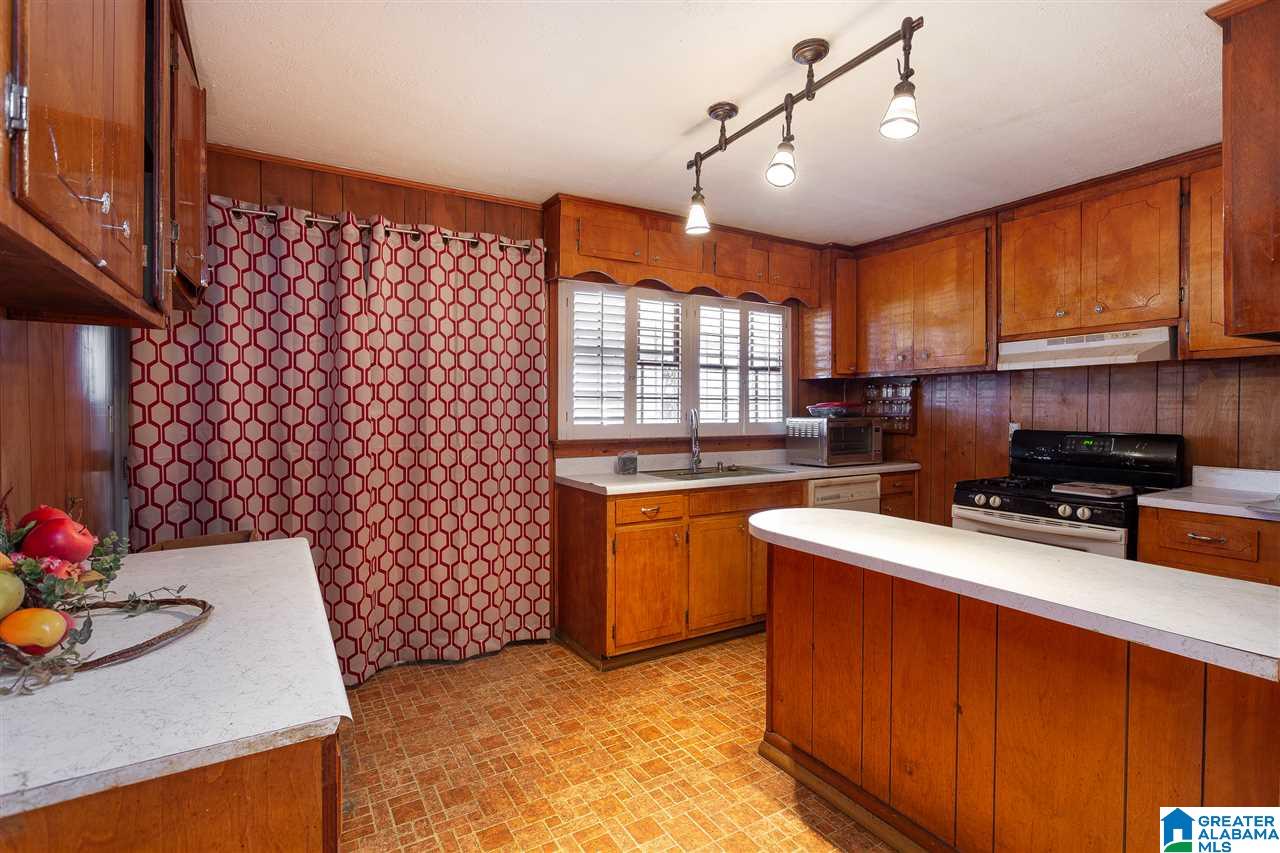 721 West 18th Street Anniston, AL 36201 - Photo 21 of 33