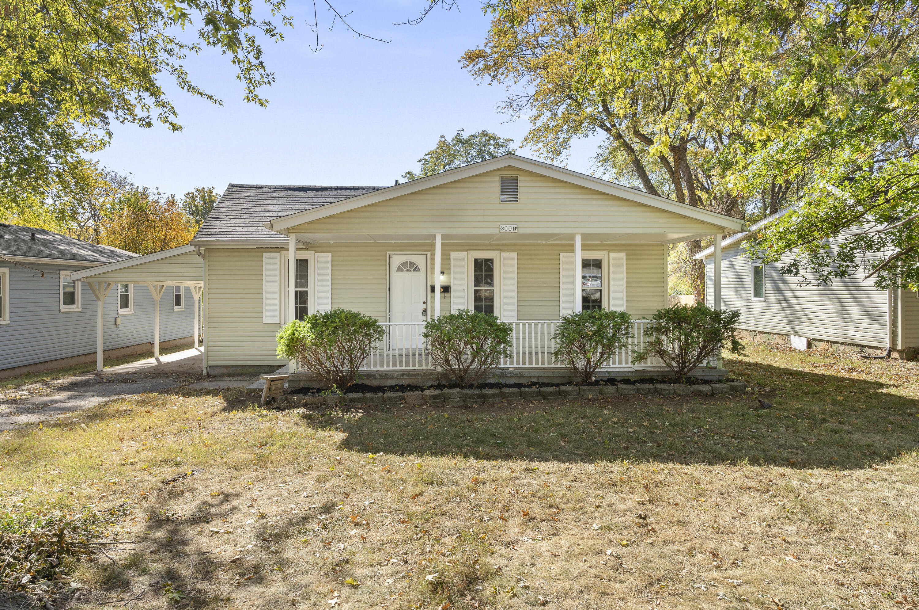 3006 West Madison Street Springfield, MO 65802 - Photo 1 of 1 3006 W Madison