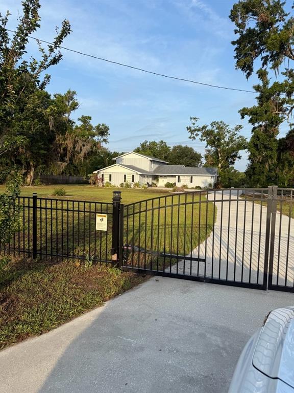 3315 North Wilder Road Plant City, FL 33565 - Photo 4 of 27