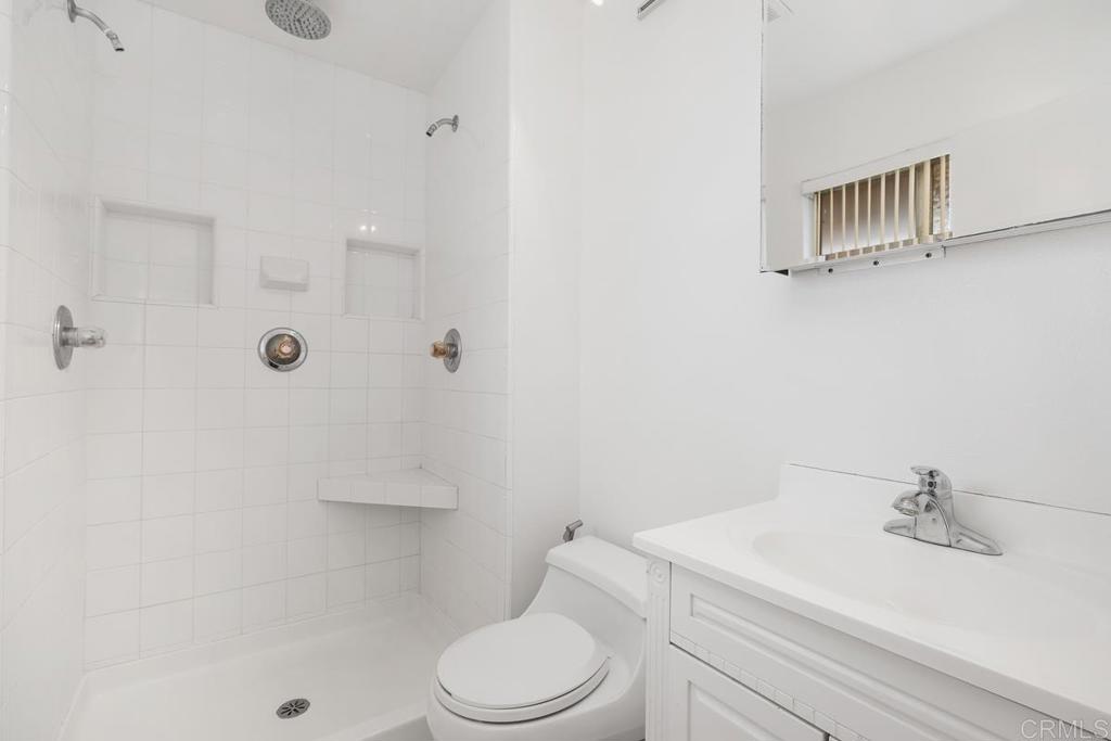 534 Luna Drive Oceanside, CA 92057 - Photo 13 of 22