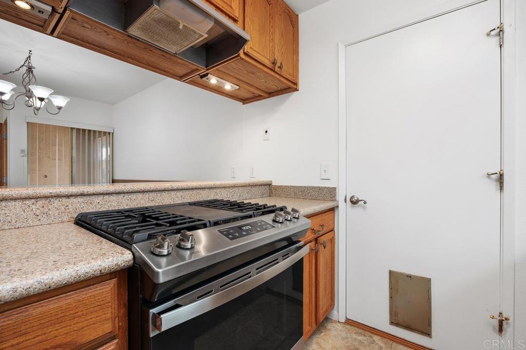 534 Luna Drive Oceanside, CA 92057 - Photo 9 of 22