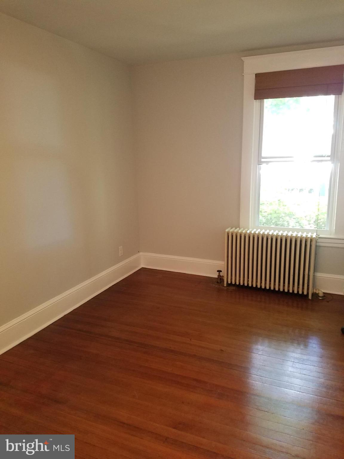 304 Aigburth Road Baltimore, MD 21286 - Photo 11 of 28 First Floor Bedroom