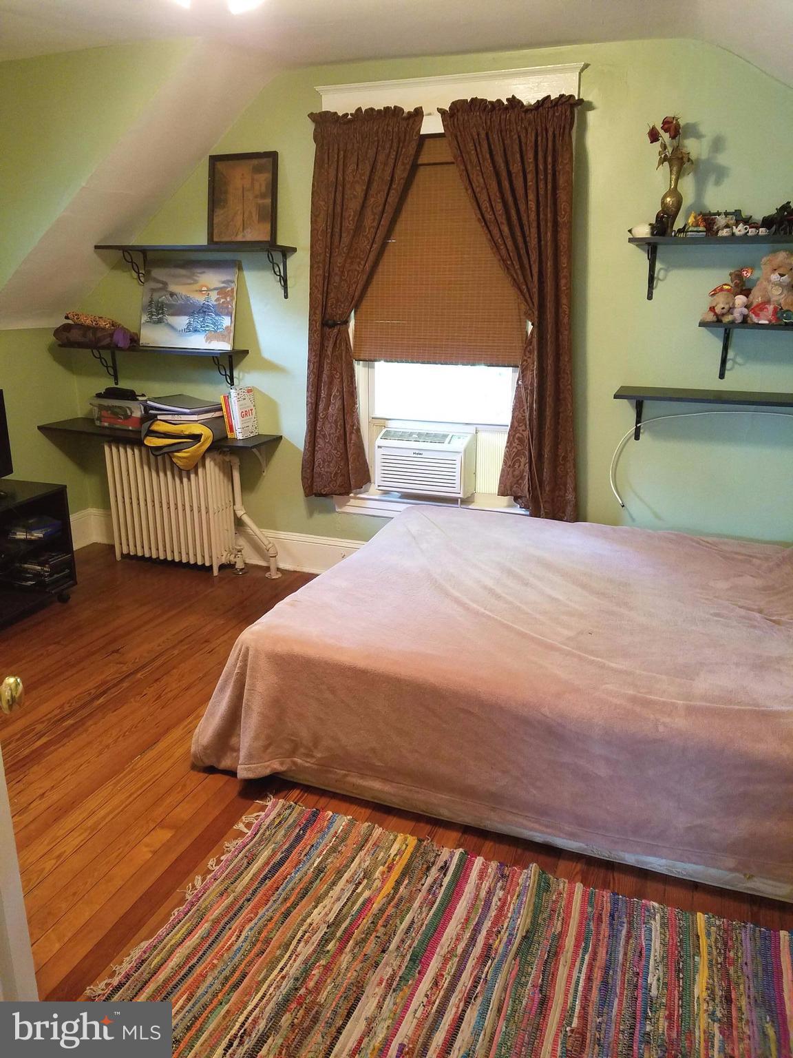 304 Aigburth Road Baltimore, MD 21286 - Photo 19 of 28 Upstairs (Third) Bedroom