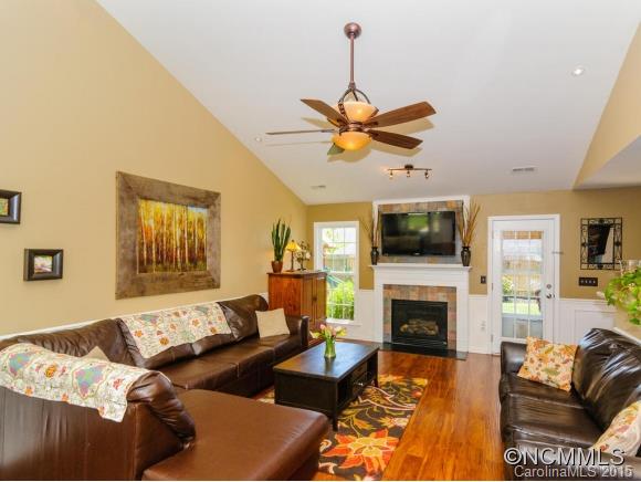 171 Lumber River Road Fletcher, NC 28732 - Photo 3 of 24