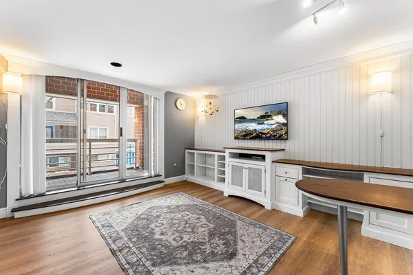 $549,000 | 20 Chestnut Street, Unit 11, Cambridge, MA 02139