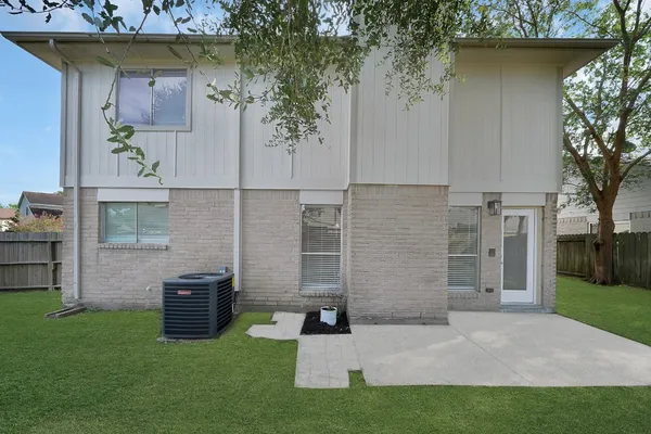 $2,000 | 16922 Nicole Lane, Houston, TX 77084