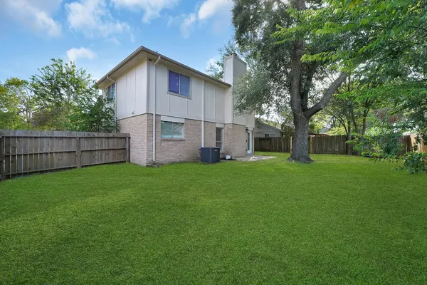 $2,000 | 16922 Nicole Lane, Houston, TX 77084