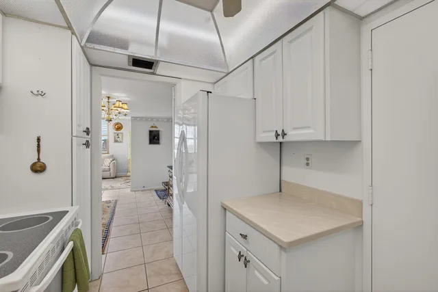 $695,000 | 2600 North Flagler Drive, Unit 610, West Palm Beach, FL 33407