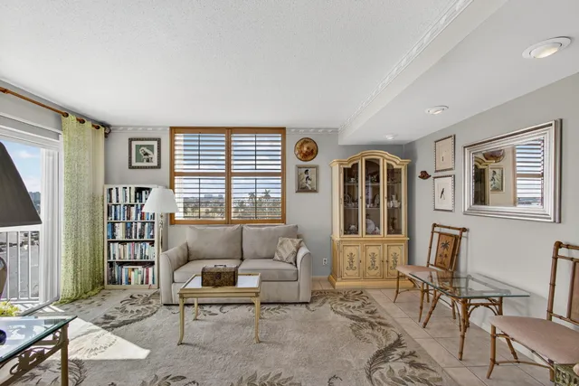 $695,000 | 2600 North Flagler Drive, Unit 610, West Palm Beach, FL 33407