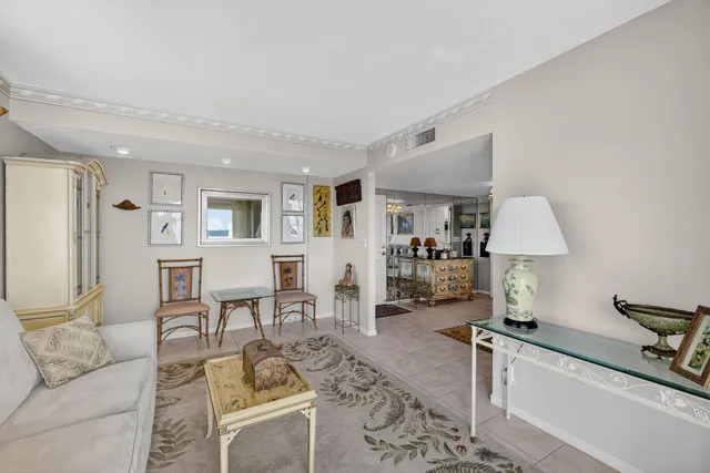 $695,000 | 2600 North Flagler Drive, Unit 610, West Palm Beach, FL 33407