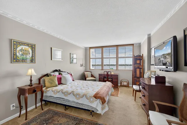 $695,000 | 2600 North Flagler Drive, Unit 610, West Palm Beach, FL 33407