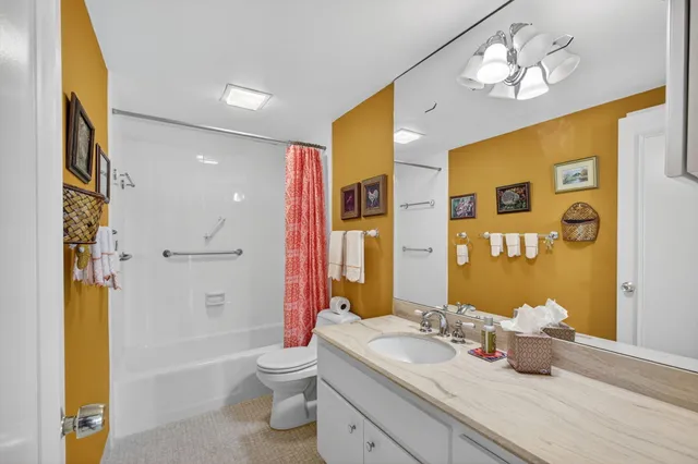 $695,000 | 2600 North Flagler Drive, Unit 610, West Palm Beach, FL 33407